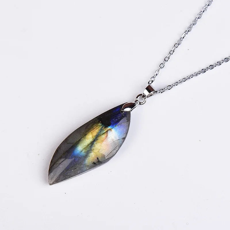 Labradorite Healing Energy Stone Pendant Unisex