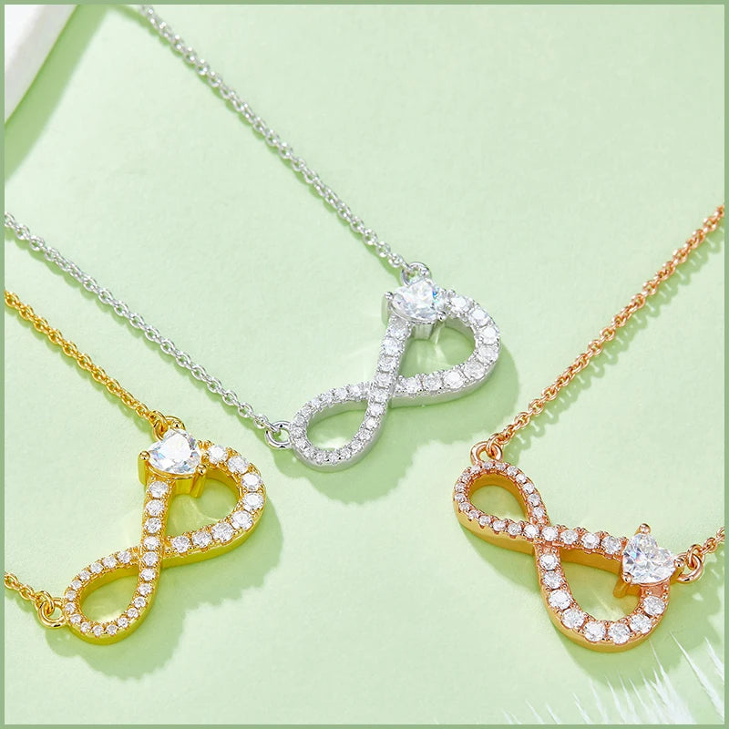 GEM'S BALLET Shining Infinity Necklace With Heart Moissanite